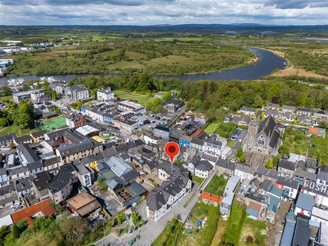 Photo 20 of 24 — 13 The Archways, Bridge Street, Carrick on Shannonm, Co. Leitrim