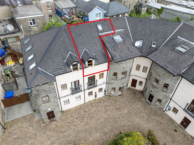 13 The Archways, Bridge Street, Carrick on Shannonm, Co. Leitrim