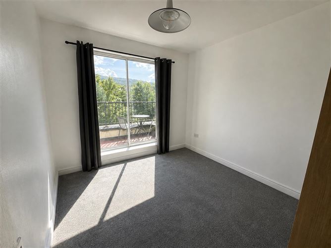 19 Beechdale Court, Ballycullen, Dublin 24