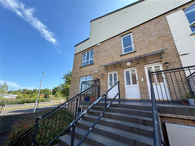 Photo 12 of 13 — 19 Beechdale Court, Ballycullen, Dublin 24