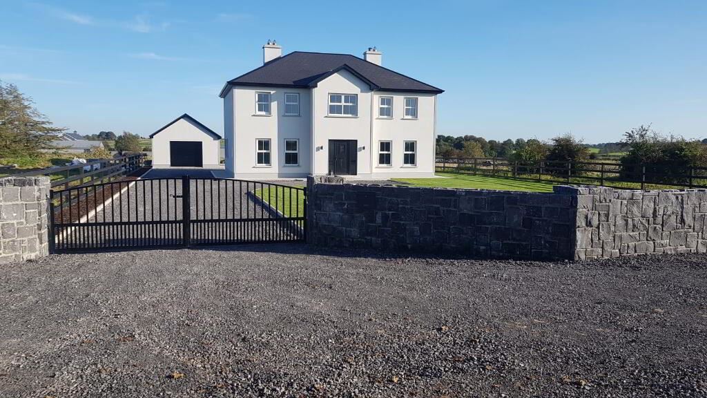 Carrownalasson, Four Mile House, Roscommon