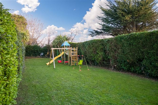 214 Clonkeen Road, Deansgrange, Blackrock, Co. Dublin