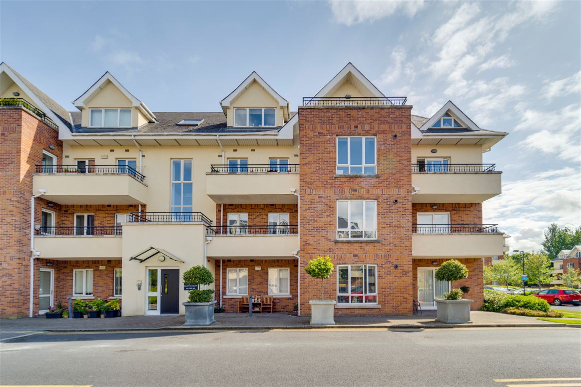 94 Ballintyre Square, Ballinteer, Dublin 16 Conerney Estate Agents