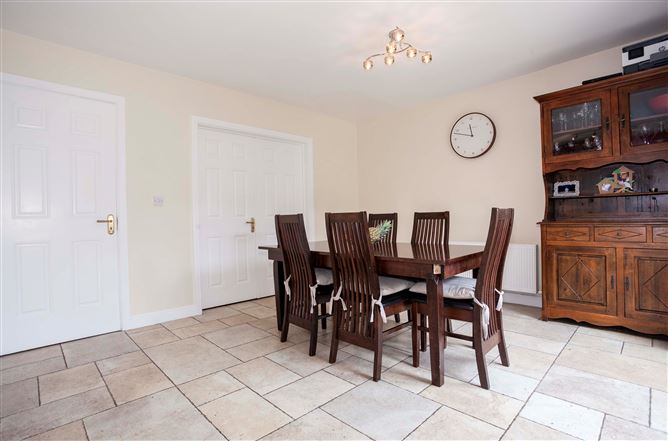 19 The Crescent, Moyglare Hall, Maynooth, Maynooth, Kildare