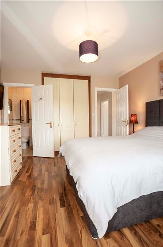19 The Crescent, Moyglare Hall, Maynooth, Maynooth, Kildare