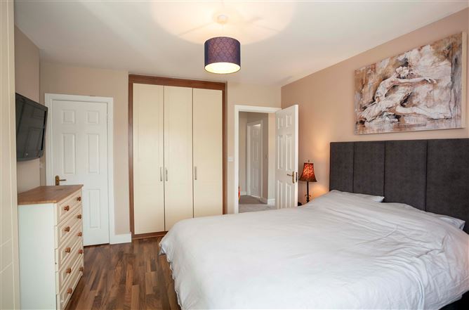 19 The Crescent, Moyglare Hall, Maynooth, Maynooth, Kildare