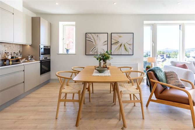 https://photos-a.propertyimages.ie/media/7/3/1/4765137/4457671c-c52e-4a4c-b87c-e06a04c0e560_l.jpg