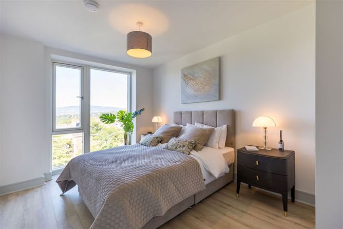https://photos-a.propertyimages.ie/media/7/3/1/4765137/4457671c-c52e-4a4c-b87c-e06a04c0e560_l.jpg