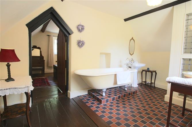 The Gate Lodge, Lough Rynn, Mohill, Co. Leitrim