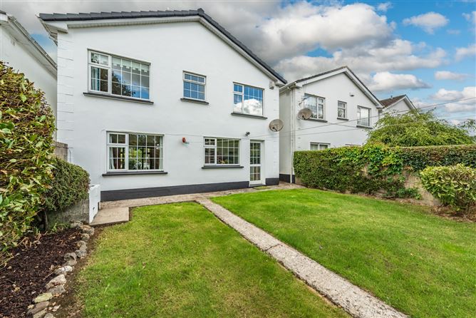 https://photos-a.propertyimages.ie/media/7/3/1/4943137/470af8ce-5daa-4c48-bbbd-ca876c52add3_l.jpg