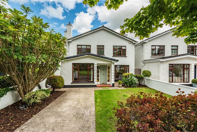https://photos-a.propertyimages.ie/media/7/3/1/4943137/470af8ce-5daa-4c48-bbbd-ca876c52add3_l.jpg