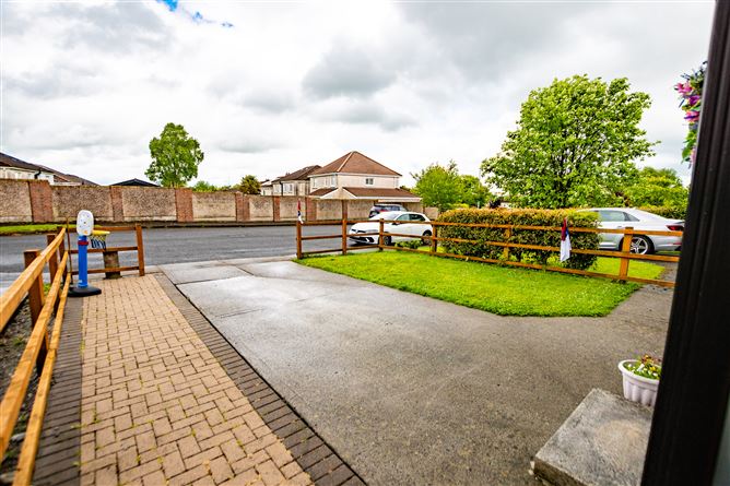 Photo 5 of 32 — 29 The Crescent, Lakepoint Park, Mullingar, Co. Westmeath