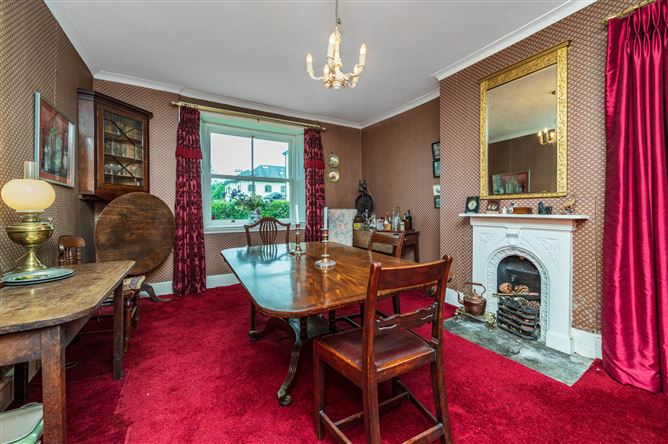 https://photos-a.propertyimages.ie/media/7/3/1/5014137/95e53d88-e51c-4aed-8835-fea897fb62f0_l.jpg
