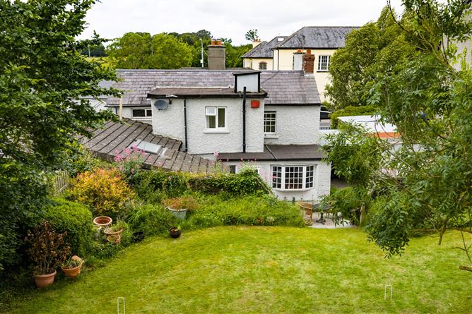 https://photos-a.propertyimages.ie/media/7/3/1/5014137/95e53d88-e51c-4aed-8835-fea897fb62f0_l.jpg