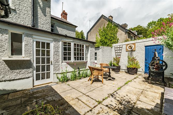 https://photos-a.propertyimages.ie/media/7/3/1/5014137/95e53d88-e51c-4aed-8835-fea897fb62f0_l.jpg
