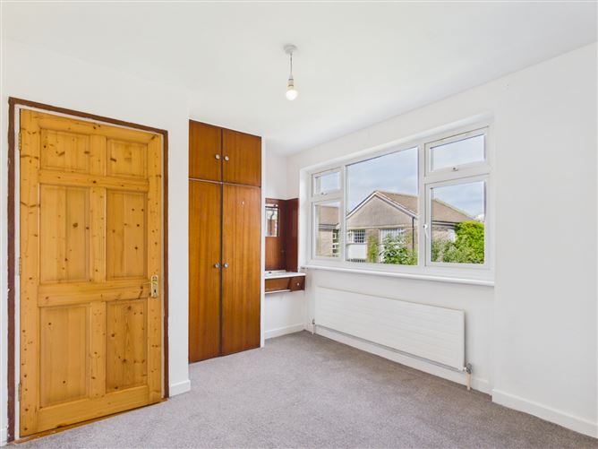 Photo 14 of 24 — 17 Willowmere Drive, Thurles, Co. Tipperary