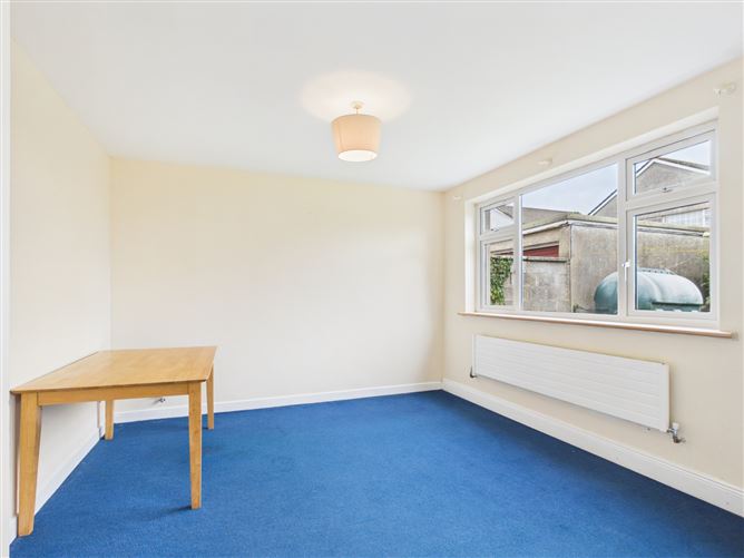 Photo 7 of 24 — 17 Willowmere Drive, Thurles, Co. Tipperary
