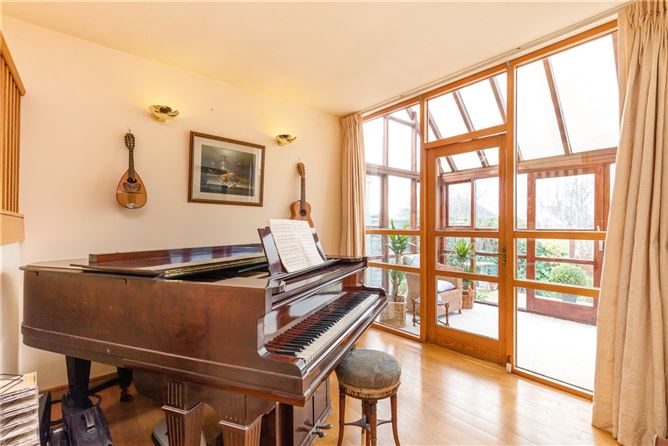 16 South Hill, Sutton, Dublin 13