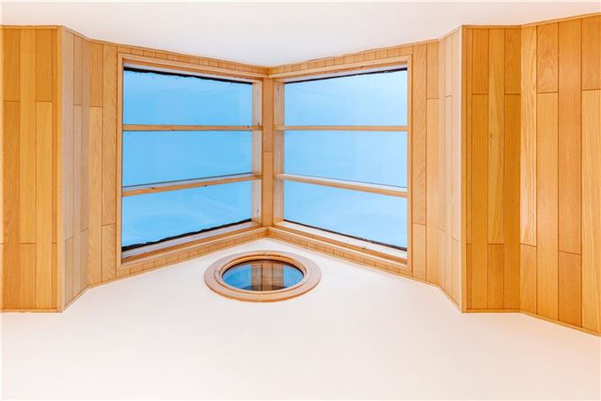 16 South Hill, Sutton, Dublin 13