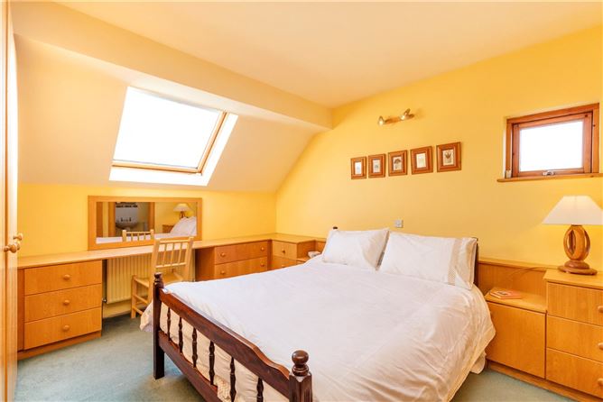 16 South Hill, Sutton, Dublin 13