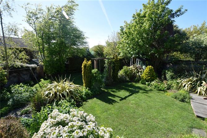 16 South Hill, Sutton, Dublin 13