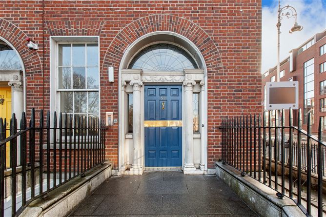 Main image for 6 52 Mountjoy Square South, Dublin 1
