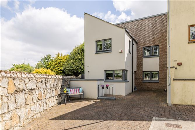 1 Wyckham Grove, Ballinteer, Dublin 16