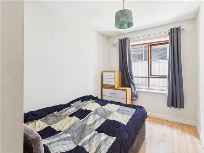 Apt, 15 Penrose Court, Anne Street, Waterford