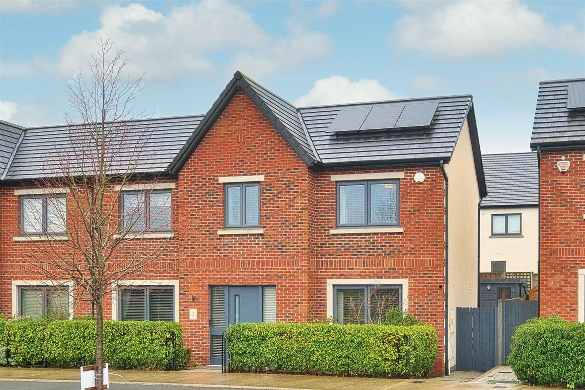 5 Lyreen Avenue, Mariavilla, Maynooth, County Kildare