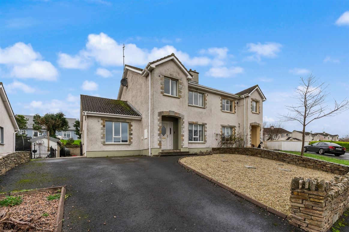 24 Parkhead, Killybegs, Co. Donegal