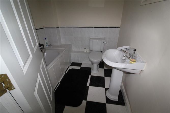 13 Sinann, Summerhill, Carrick-On-Shannon, Leitrim