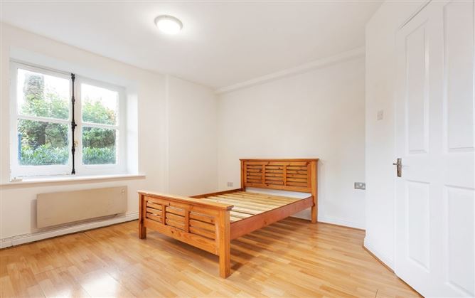 3 Hybreasal House, South Circular Road,   Dublin 8