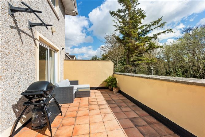 2 Hillcrest Manor, Templeogue, Dublin 6w