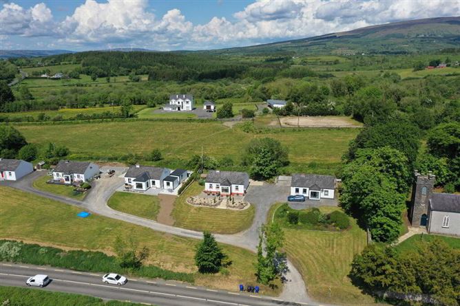 4 Lake View, Drumcong, Leitrim
