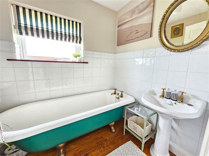 80 Abbey Court, Limerick Road, Ennis, Co. Clare