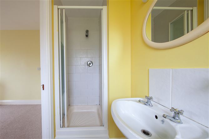 24 Mount Eustace Close, Tyrrelstown, Dublin 15