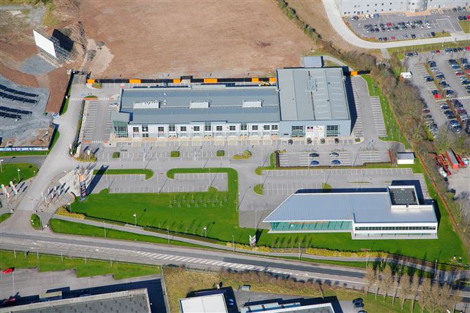 Unit B2 Fota Retail Village, Carrigtwohill, Cork