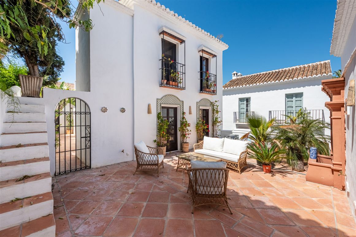 Spain, Marbella, Marbella Golden Mile - COSTA-00989P