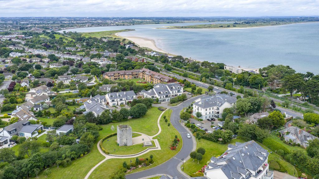6 Corr Castle, Howth Road, Howth,   Dublin 13