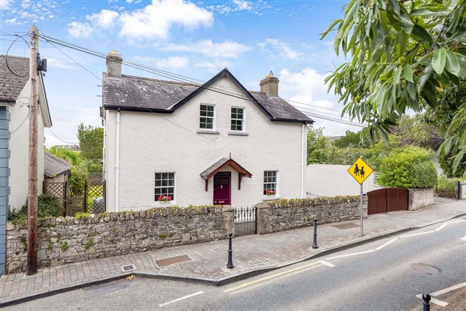 The Old Schoolhouse, Loman Street, Trim
