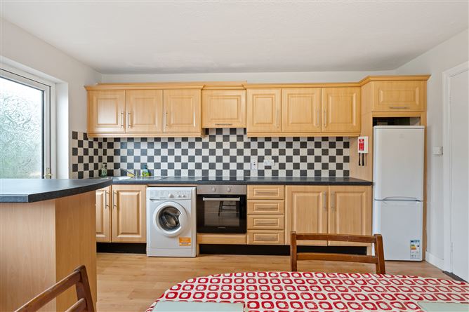 Photo 8 of 27 — 44 Greenhills Court, Douglas, Cork