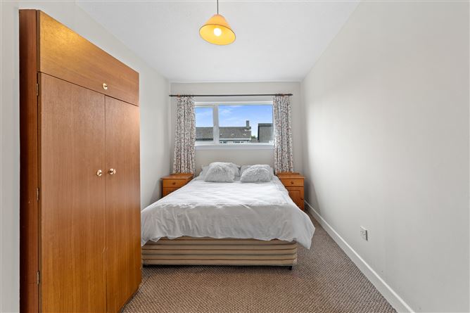 Photo 11 of 27 — 44 Greenhills Court, Douglas, Cork