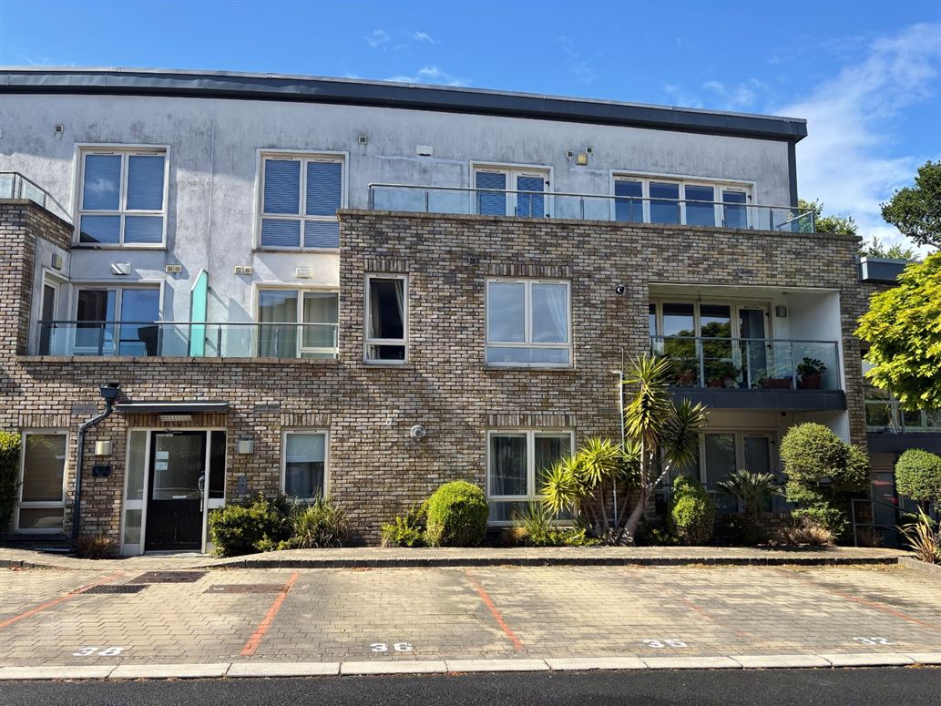 38 Beechwood Court, Stillorgan, Co. Dublin