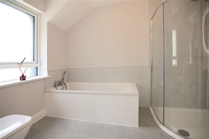 https://photos-a.propertyimages.ie/media/7/3/3/5021337/33029597-50d4-4734-9dc8-626dc6459c48_l.jpg