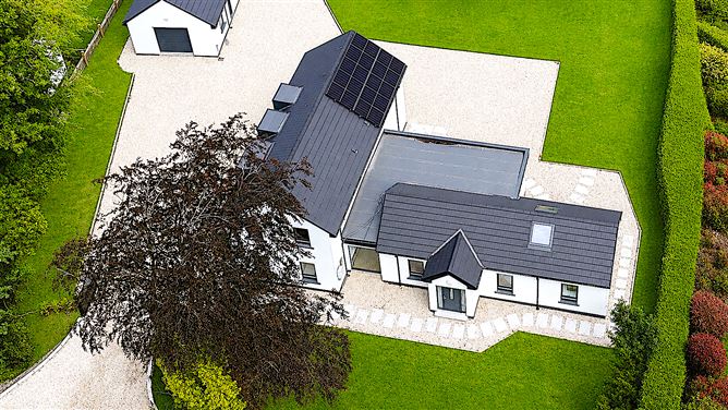 https://photos-a.propertyimages.ie/media/7/3/3/5021337/33029597-50d4-4734-9dc8-626dc6459c48_l.jpg