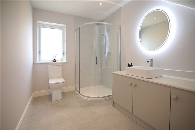 https://photos-a.propertyimages.ie/media/7/3/3/5021337/33029597-50d4-4734-9dc8-626dc6459c48_l.jpg