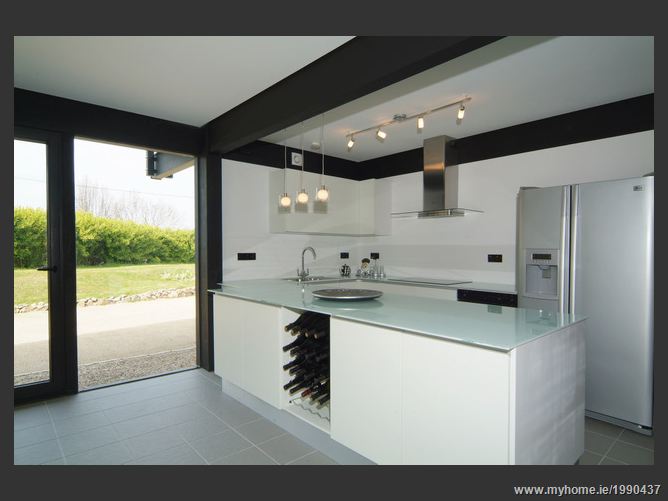 Photo 6 of 8 — Davinci House, Quarry Road, Rathmichael, Co. Dublin, Rathmichael, Dublin 18