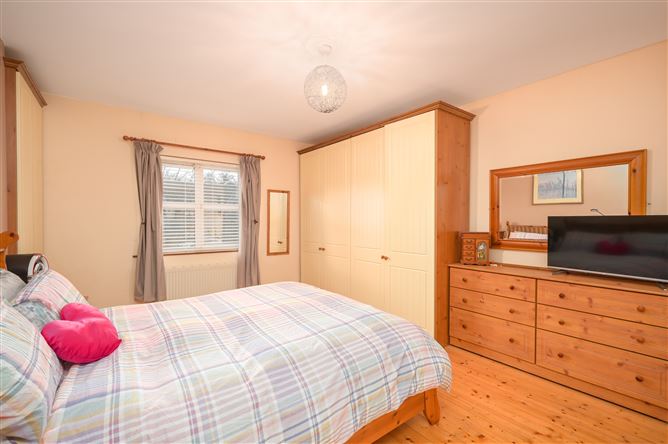 6 Woodside, Dunderrow, Kinsale, Co. Cork