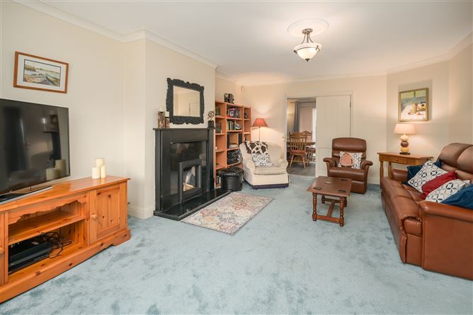 6 Woodside, Dunderrow, Kinsale, Co. Cork