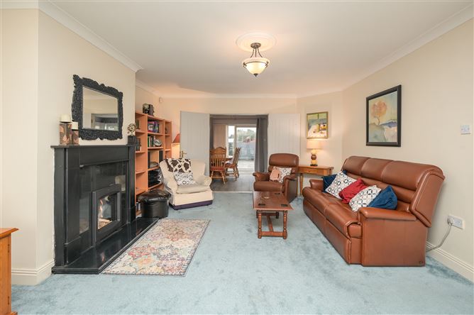 6 Woodside, Dunderrow, Kinsale, Co. Cork